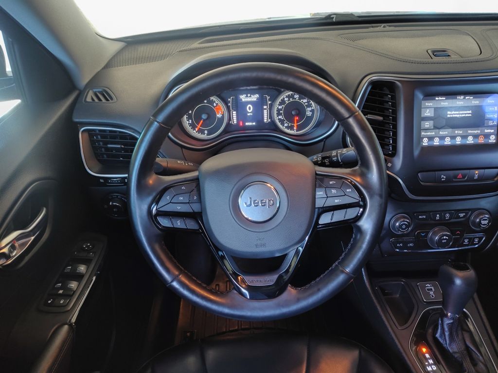Used Car 2021 Jeep Cherokee  Altitude For Sale Under $25,000 In Austin, Texas