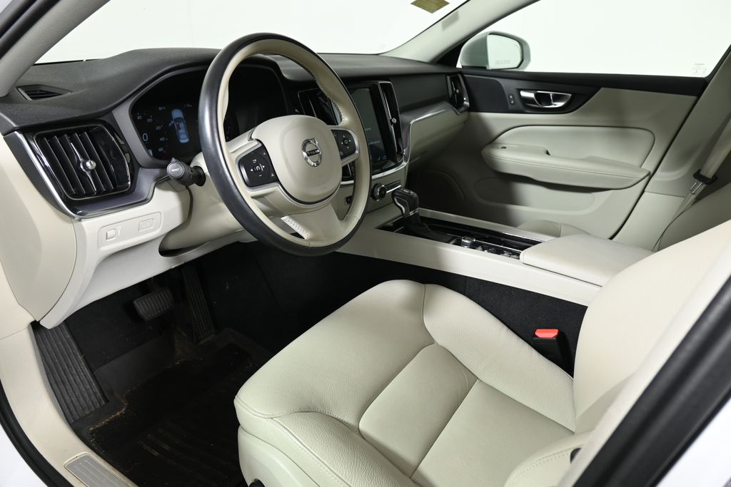 Thumbnail: 2020 Volvo S60 - 4