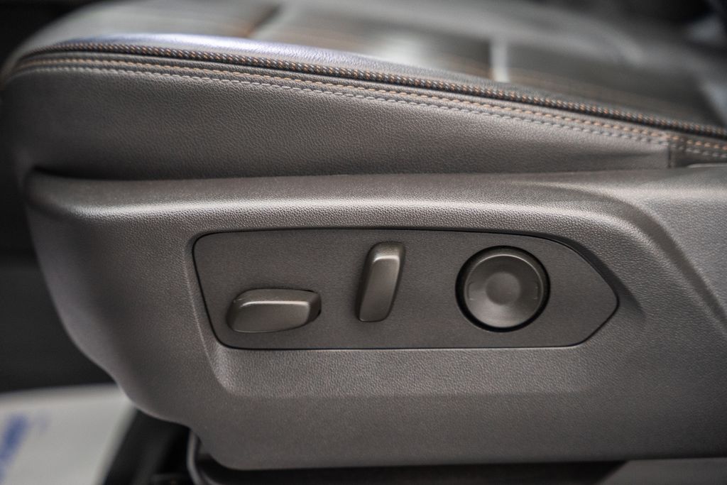 ChevroletSilverado 150040