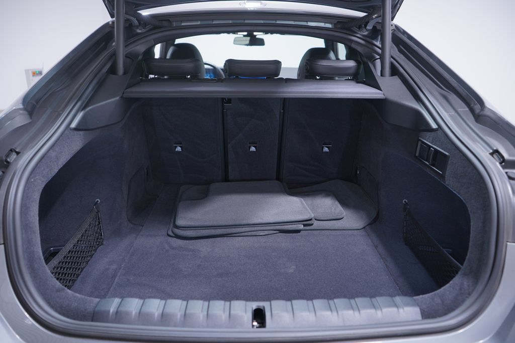 Thumbnail: 2023 BMW i4 - 22