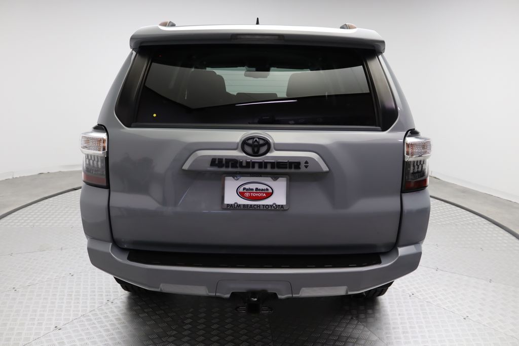 Thumbnail: 2021 Toyota 4Runner - 10