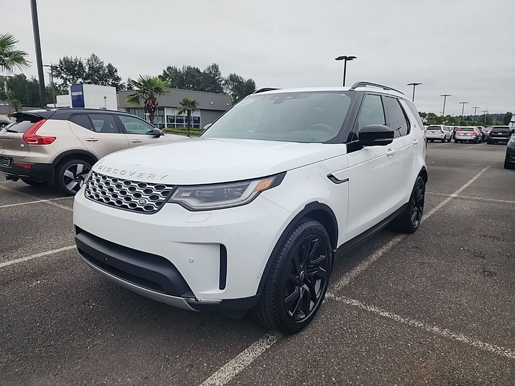 Fuji White 2025 Land Rover Discovery SUV / Crossover All-Wheel Drive 8-Speed Automatic