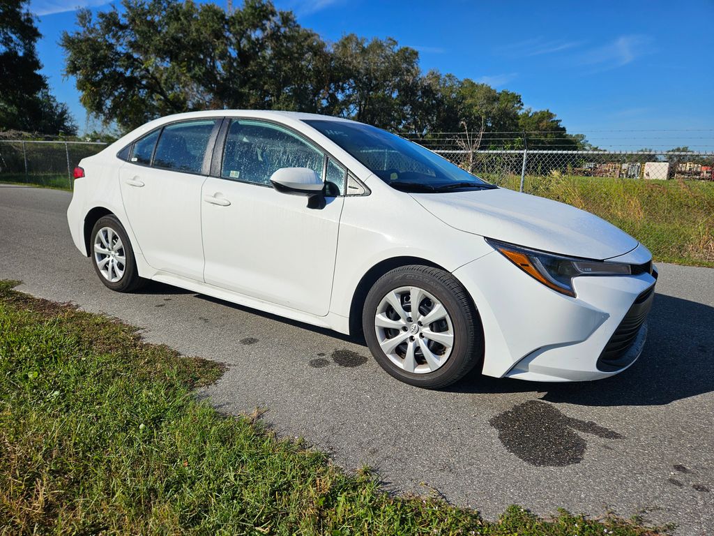 2023 Toyota Corolla LE 7