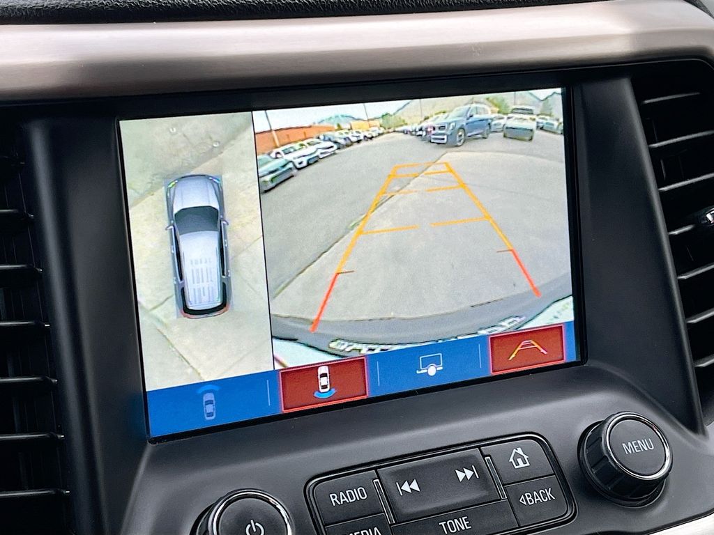 Used 2019 Silver GMC Denali image 14