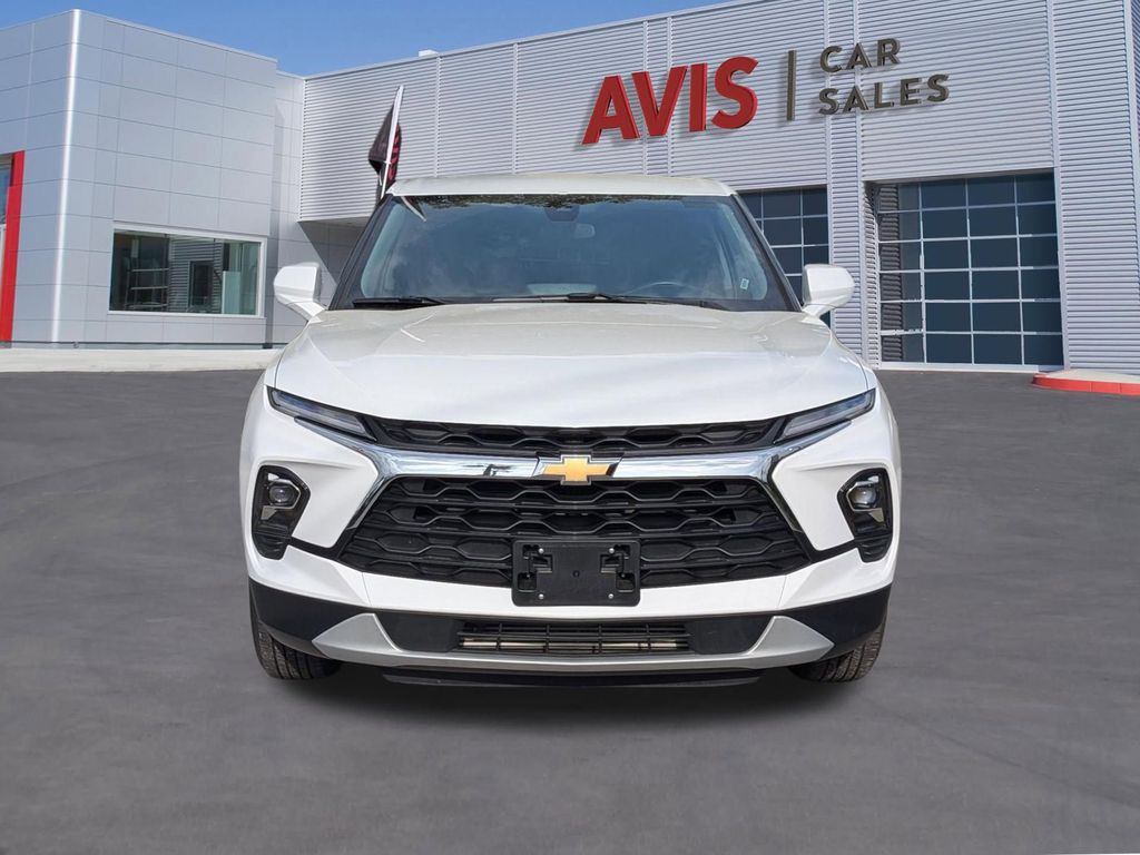 View vehicle photo 2