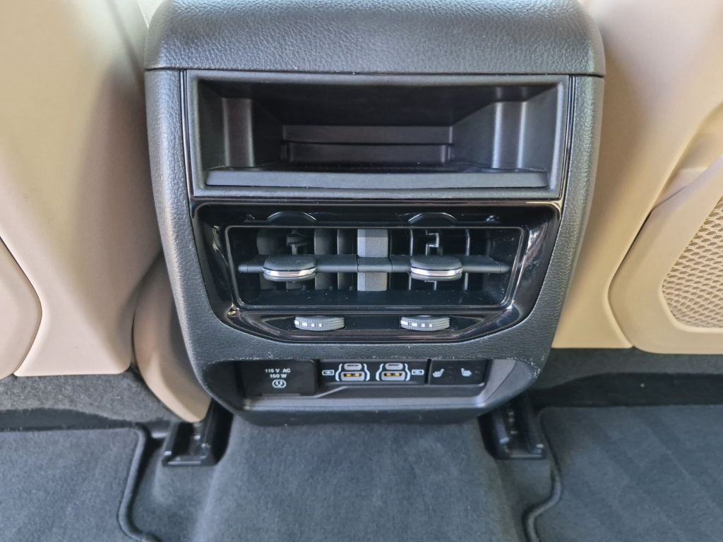 Used Car 2024 Jeep Grand Cherokee  Limited For Sale Under $40,000 In Austin, Texas