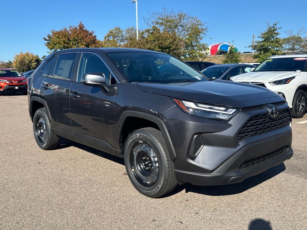 2025 Toyota RAV4 LE photo 9