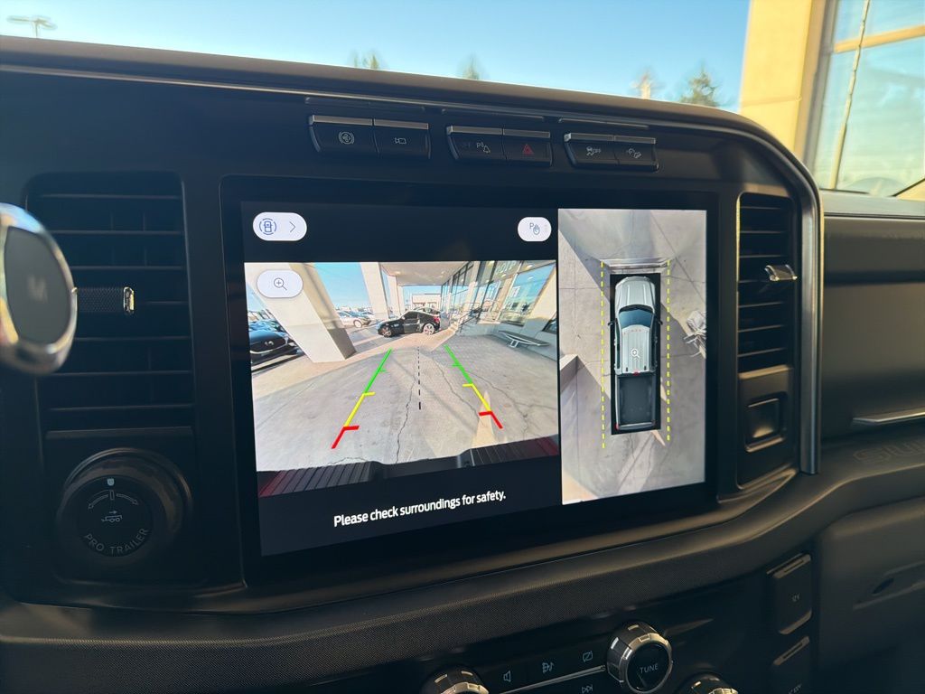 Thumbnail: 2024 Ford Econoline - 30