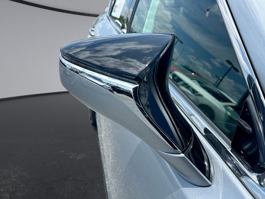 Thumbnail: 2025 Lexus ES - 29