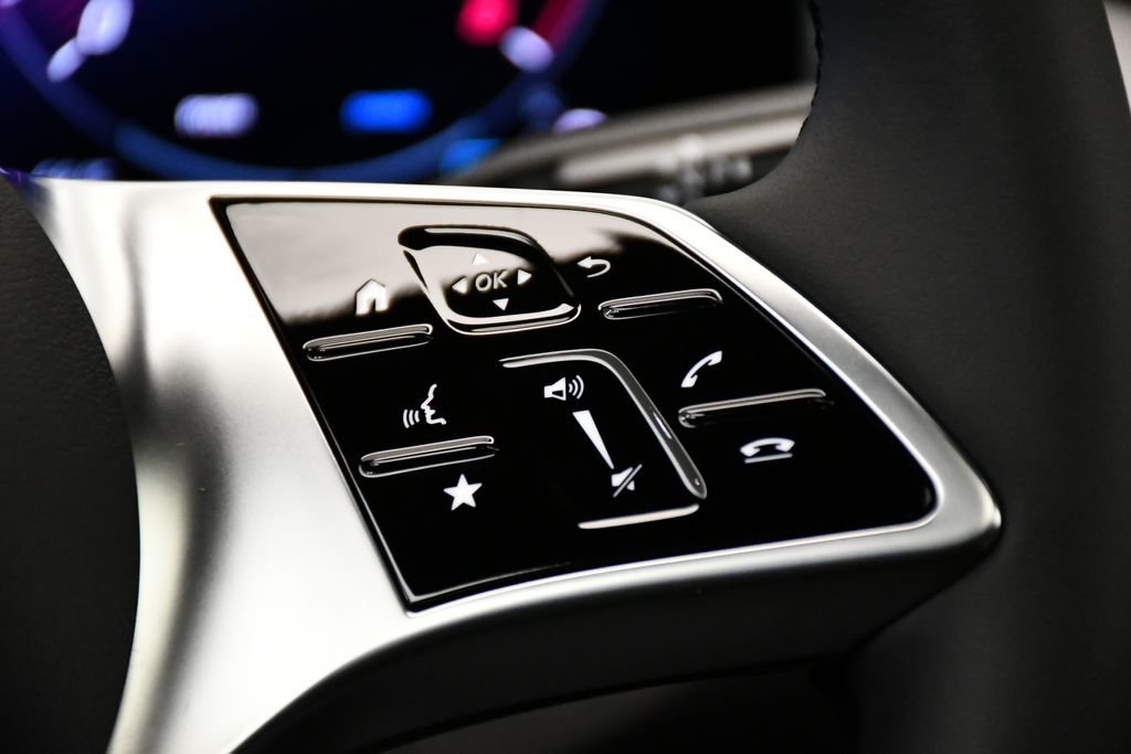 Thumbnail: 2026 Mercedes-Benz GLC - 24