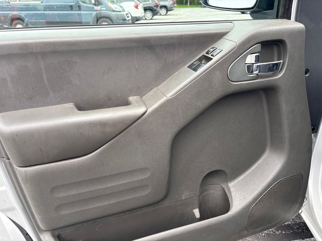 2019 Nissan Frontier — photo 7