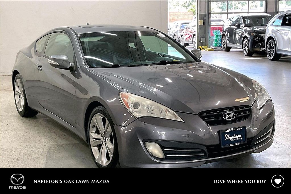  2011 Hyundai Genesis Coupe 3.8 Grand Touring RWD   
