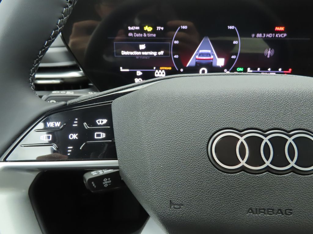 Thumbnail: 2025 Audi Q5 - 11