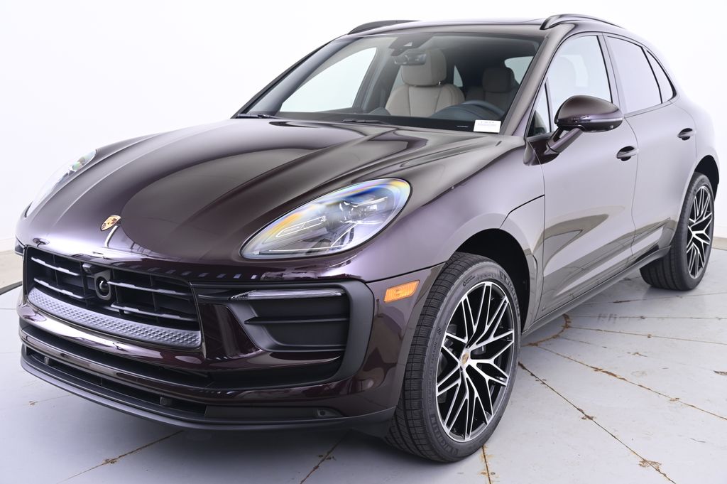 Thumbnail: 2026 Porsche Macan - 1