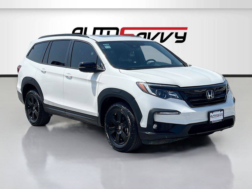 2022 Honda Pilot TrailSport White at Gullo Toyota
