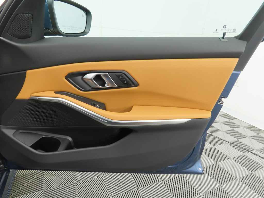 Thumbnail: 2026 BMW 3 Series - 25