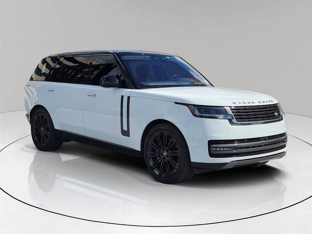 2022 Land Rover Range Rover P530 SE LWB AWD