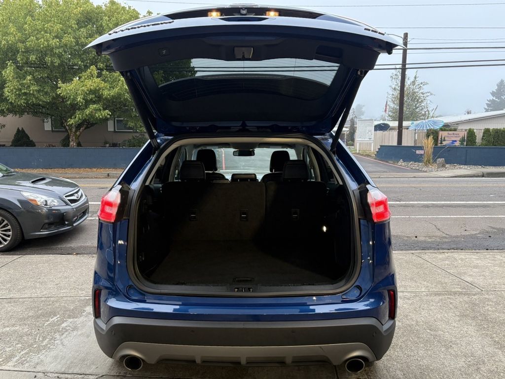 2022 Ford Edge Titanium