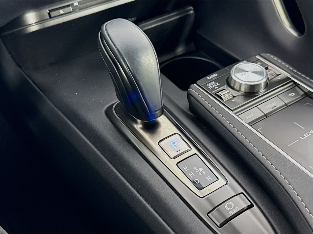 Thumbnail: 2019 Lexus LC - 17