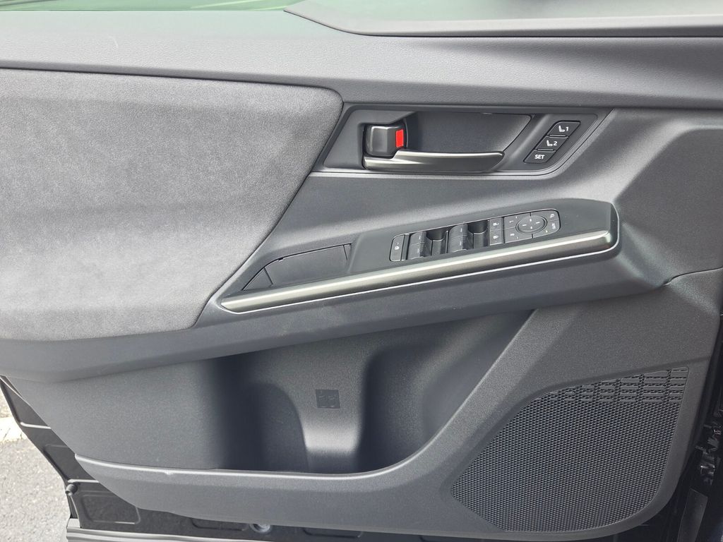 New 2026 Toyota C-HR SUV