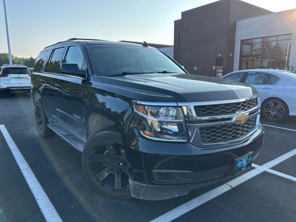 Thumbnail: 2018 Chevrolet Tahoe - 4