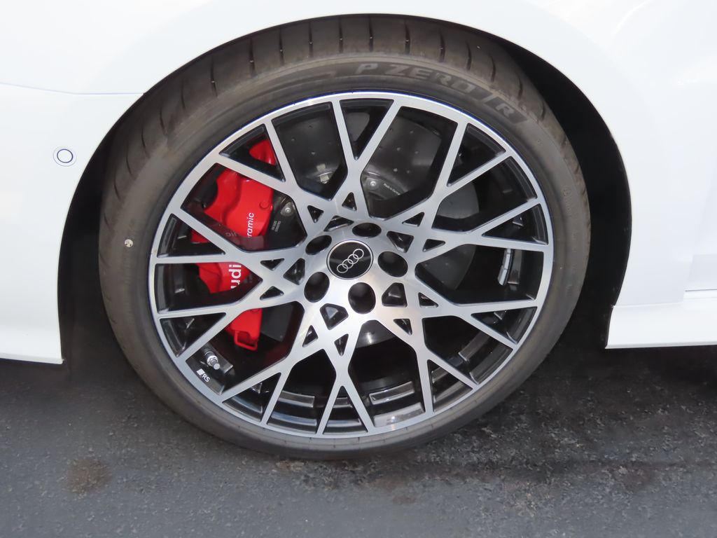 Thumbnail: 2025 Audi RS 3 - 3