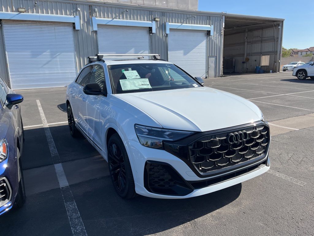 Thumbnail: 2025 Audi SQ8 - 3