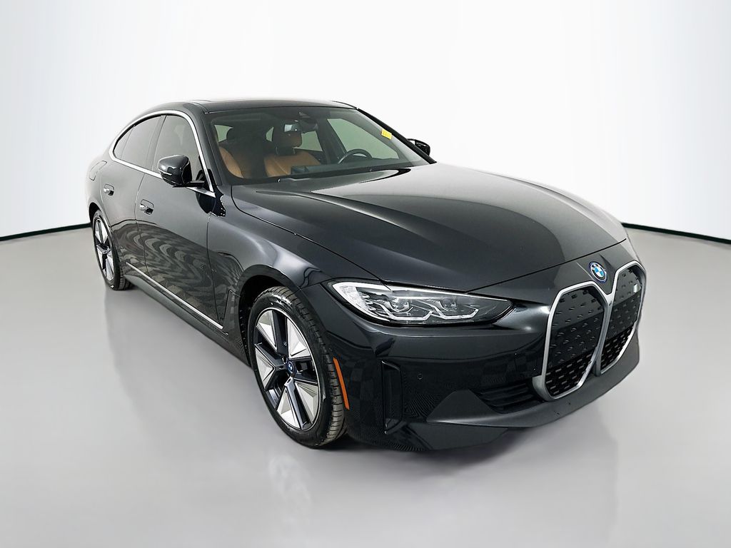 Thumbnail: 2023 BMW i4 - 3