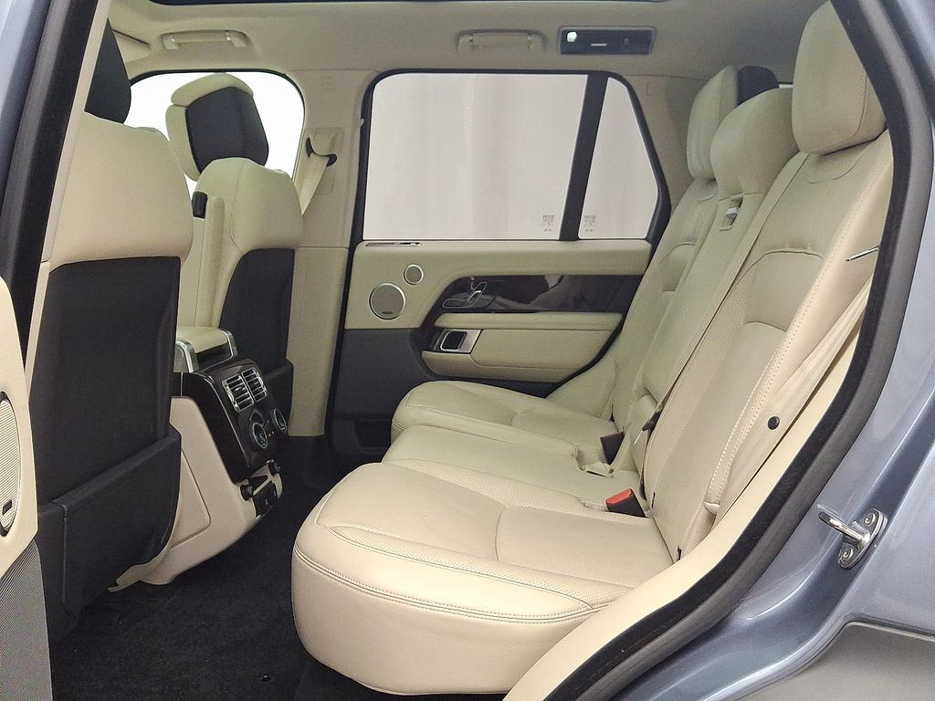Thumbnail: 2018 Land Rover Range Rover - 10