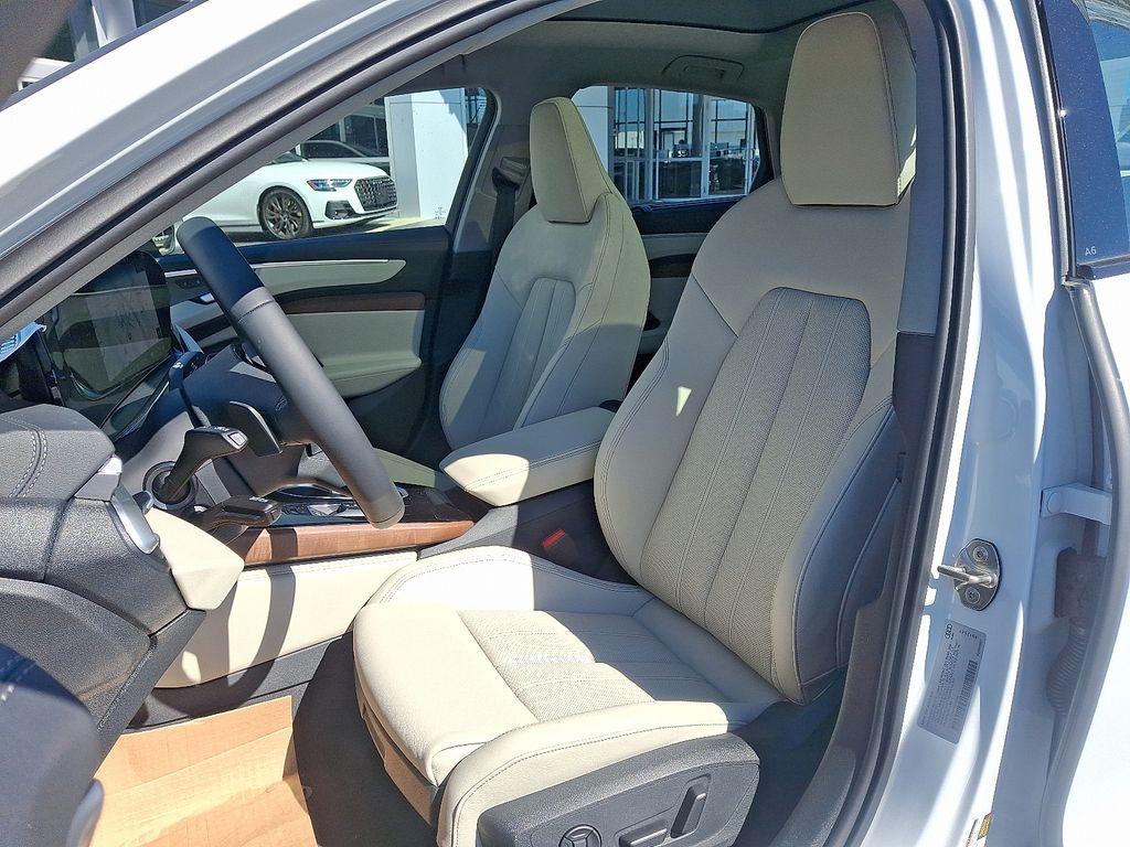 Thumbnail: 2026 Audi A6 - 10