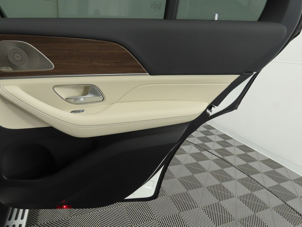 2025 Mercedes-Benz GLE 450 27
