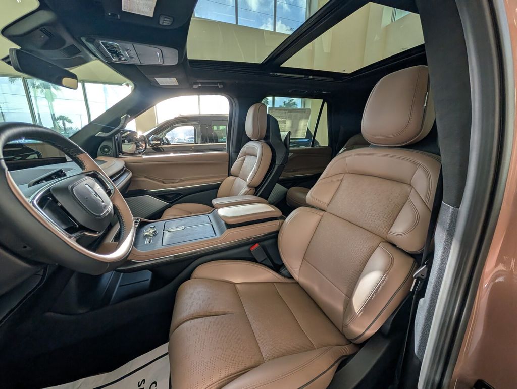 new 2026 Lincoln Navigator L car