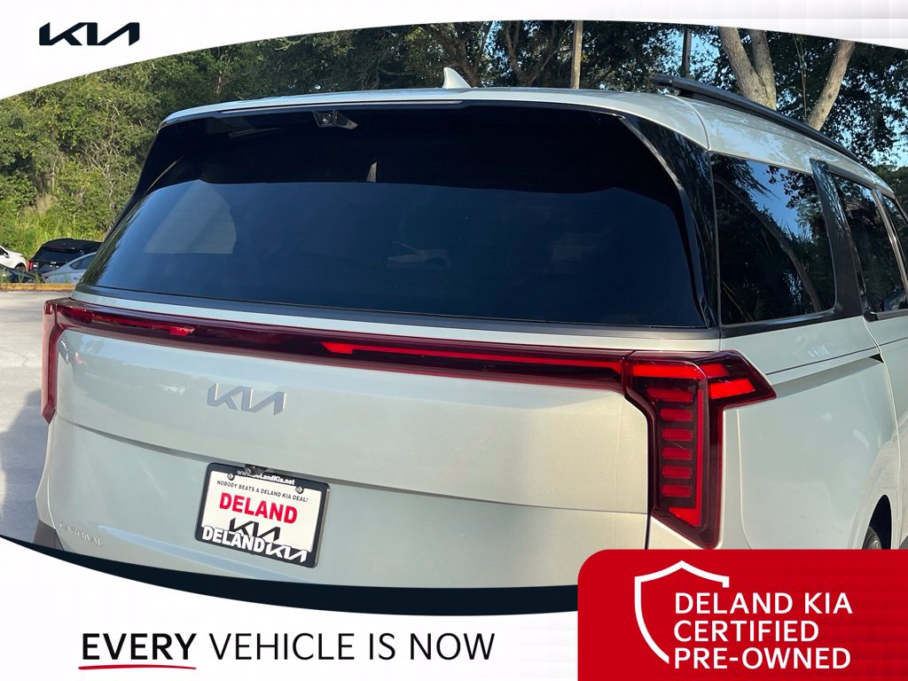 Used 2025 Kia Carnival Van