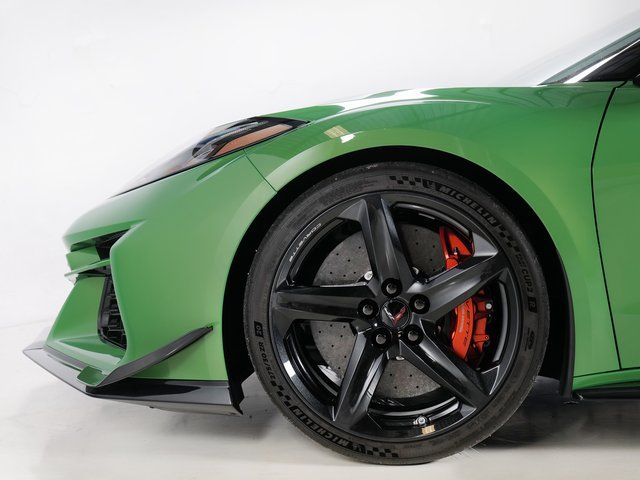 Used 2026 Green Chevrolet Z06 image 34