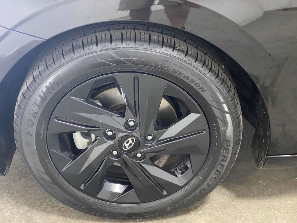 Used 2023 Hyundai Elantra SEL Used 2023 Hyundai Elantra SEL