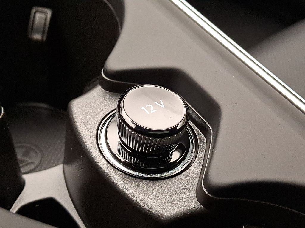 Thumbnail: 2025 Audi A6 - 14