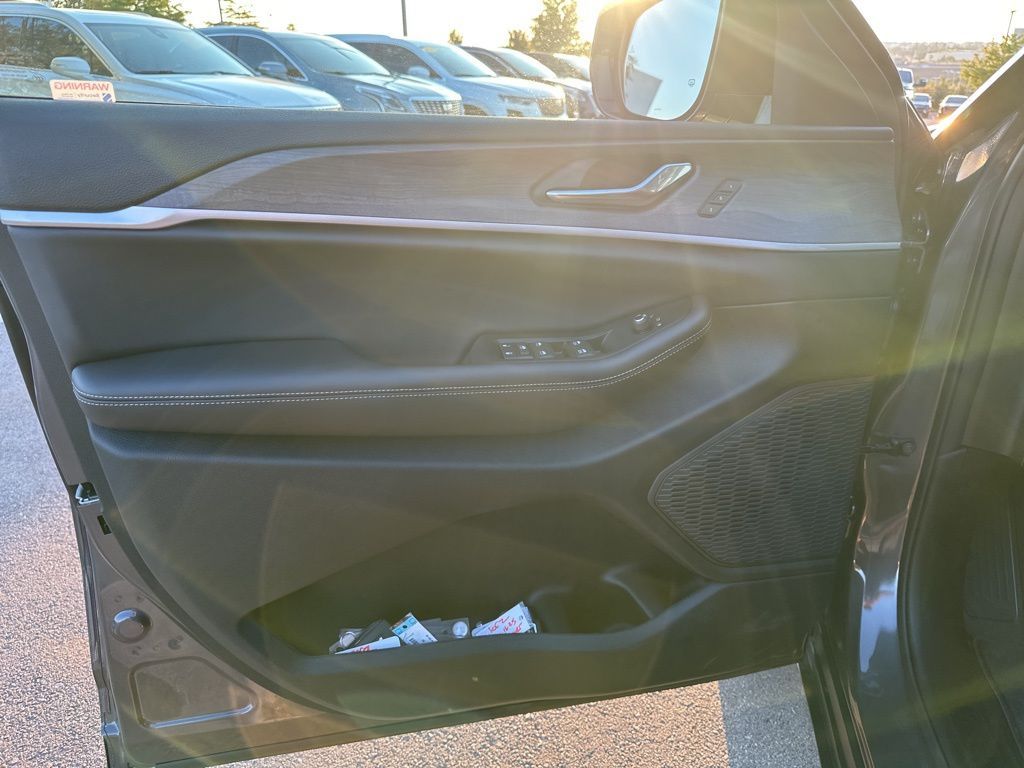 New Car 2025 Jeep Grand Cherokee  Limited For Sale Under $60,000 In Austin, Texas