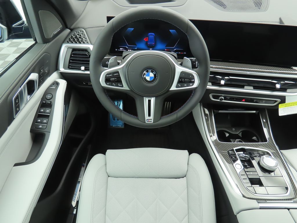 2025 BMW X5 M60i 10