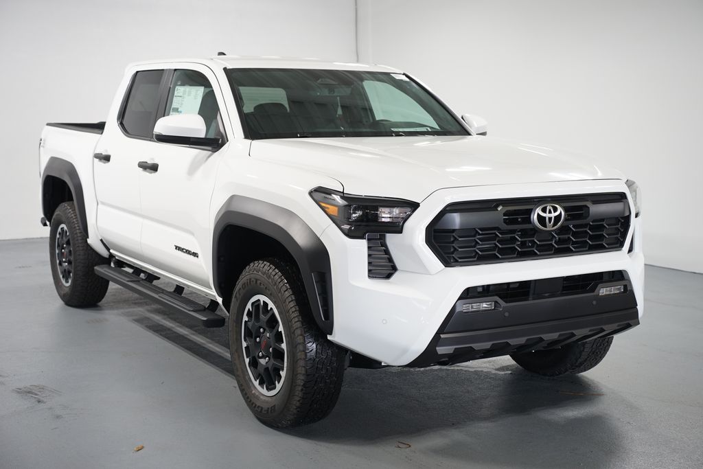Thumbnail: 2025 Toyota Tacoma - 3