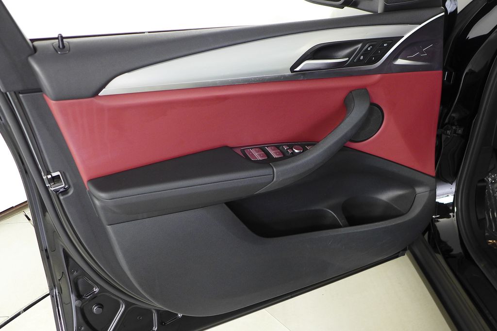 Thumbnail: 2022 BMW X3 - 11