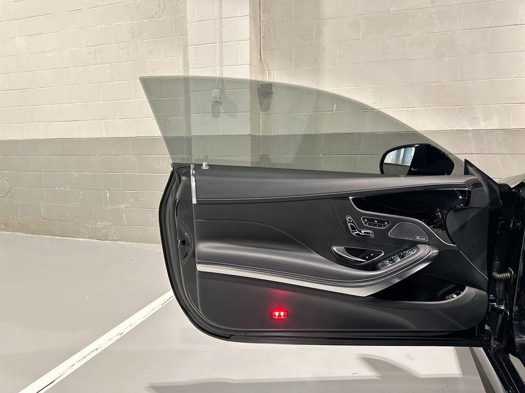 Thumbnail: 2019 Mercedes-Benz S-Class - 8