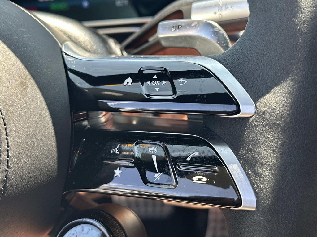 Thumbnail: 2025 Mercedes-Benz S-Class - 25