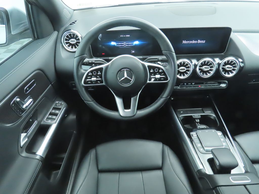 2021 Mercedes-Benz GLA 250 4MATIC 10