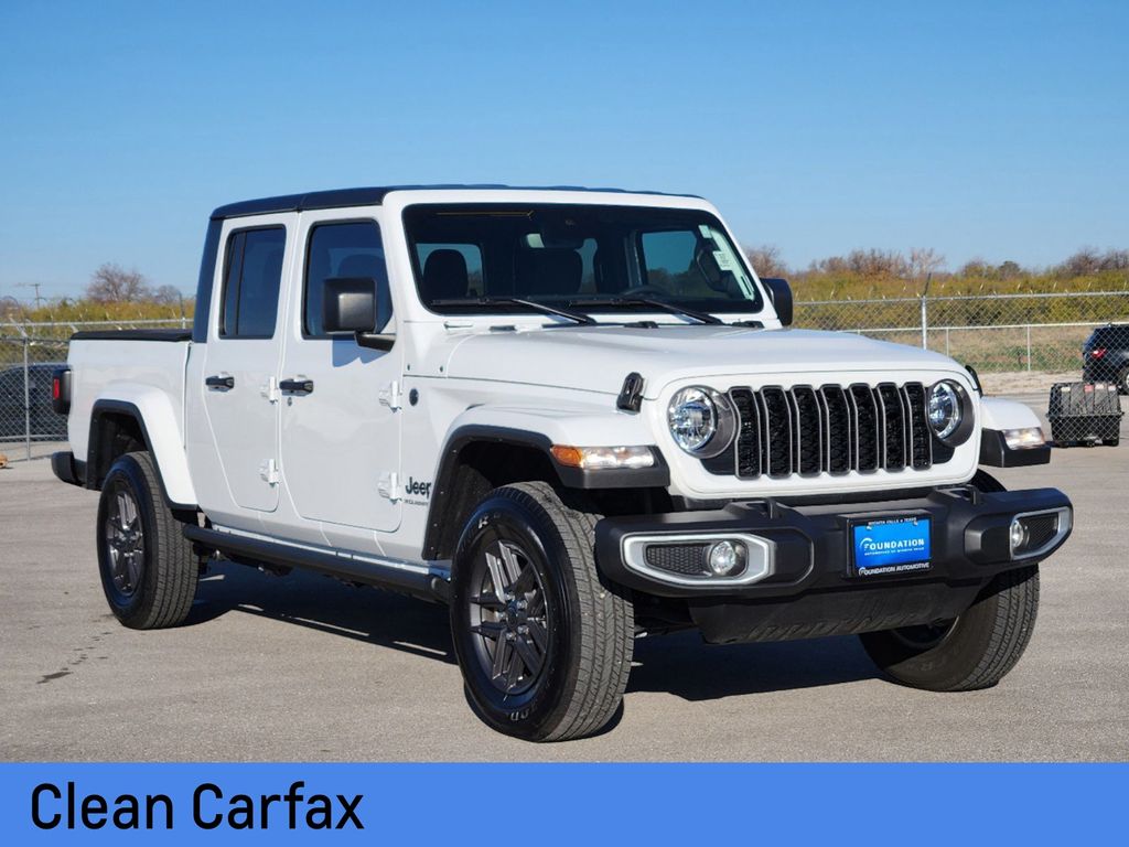 2024 Jeep Gladiator Sport 3