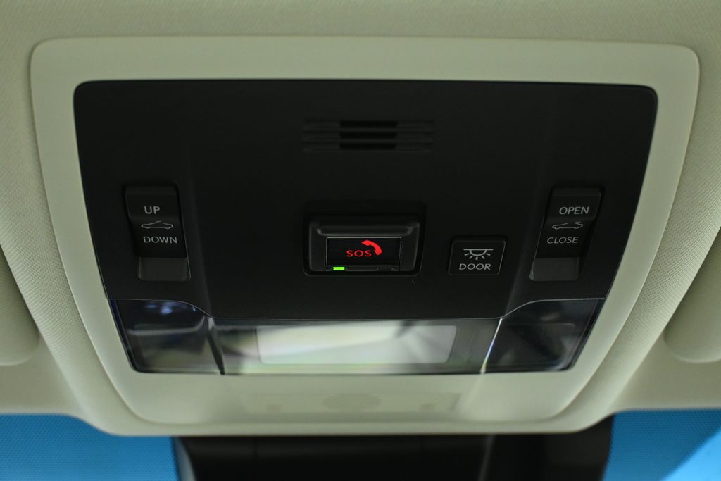 Thumbnail: 2025 Lexus ES - 21