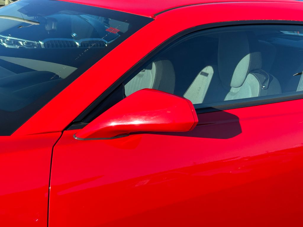 Thumbnail: 2014 Chevrolet Camaro - 10