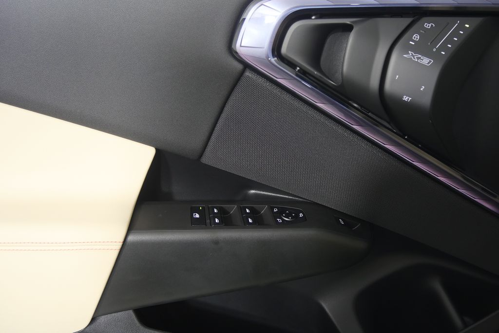 Thumbnail: 2025 BMW X3 - 8