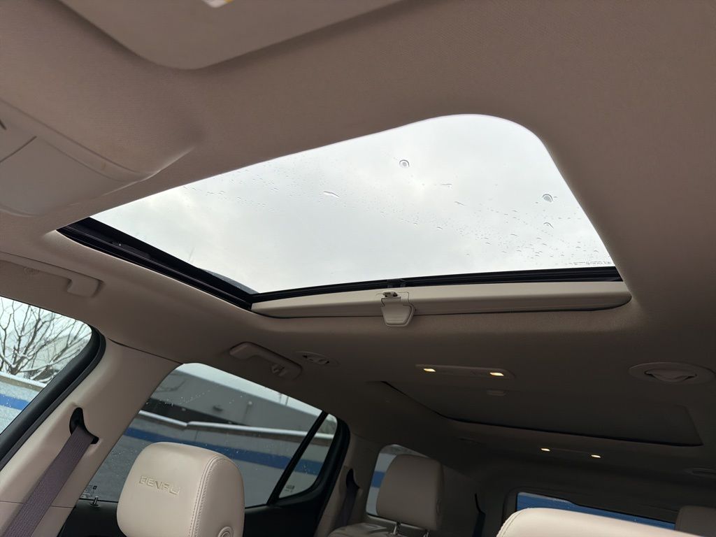 Thumbnail: 2017 GMC Acadia - 11