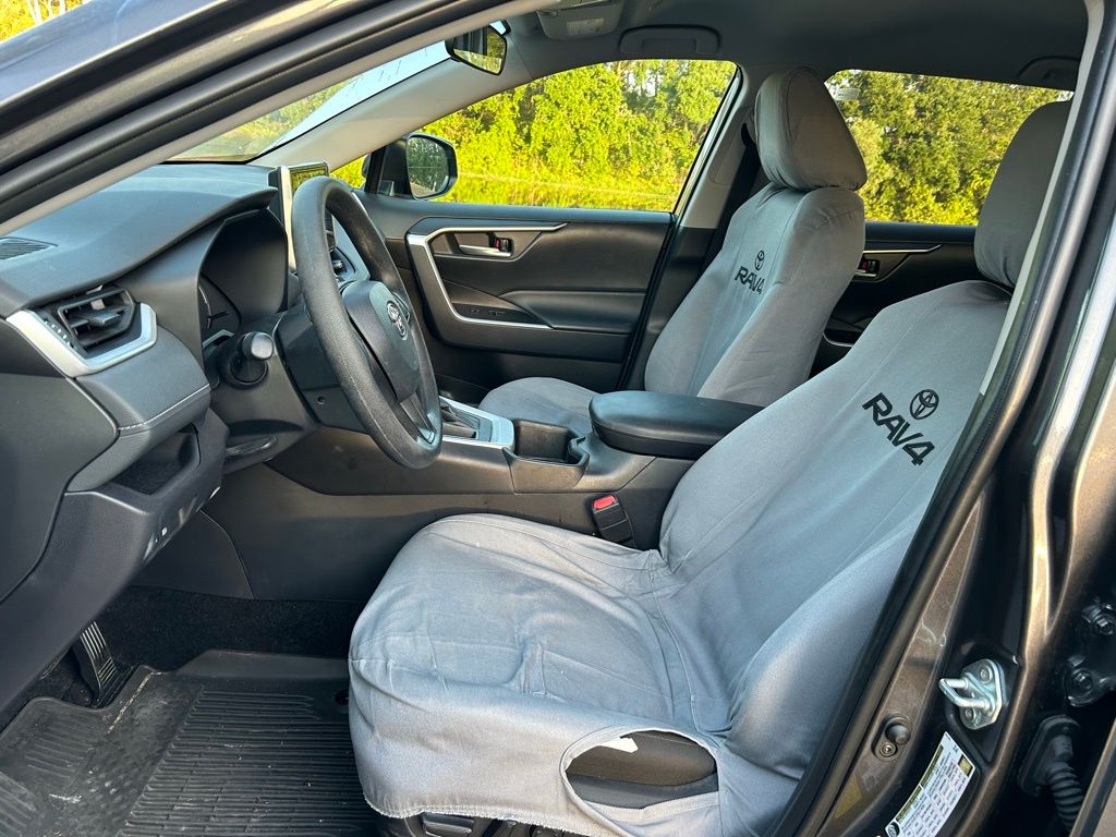 2024 Toyota RAV4 XLE 14