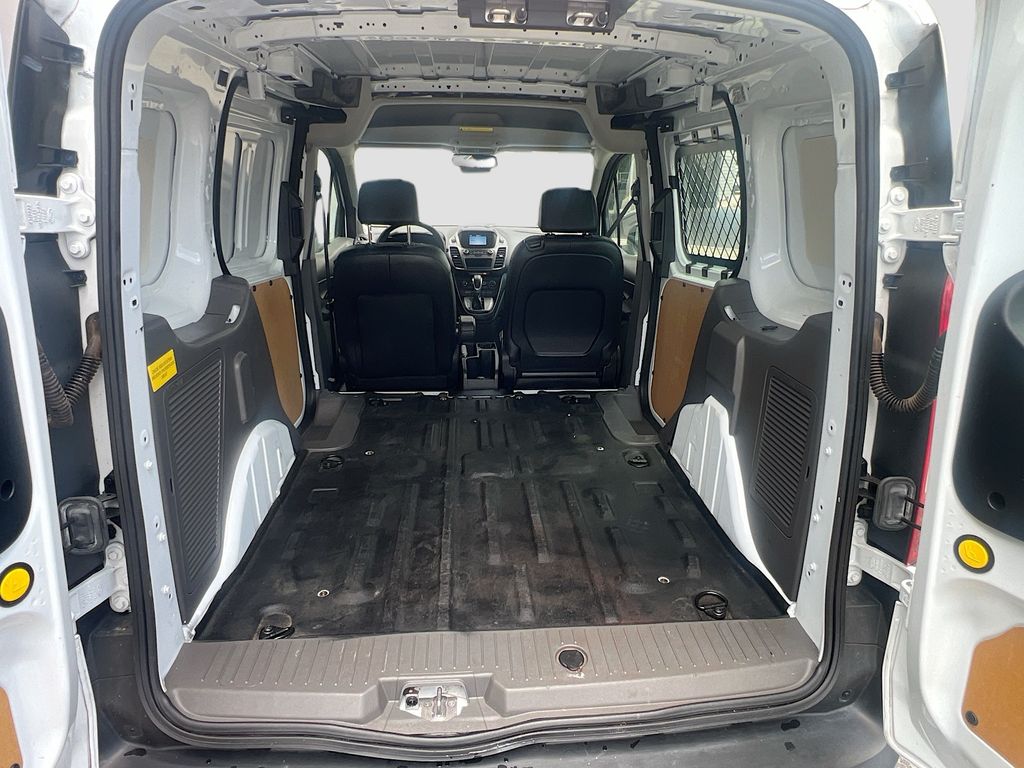 Used 2023 White Ford XL image 24